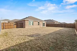 2305 Frio River Rd, Glenn Heights, TX 75154 - Photo 2
