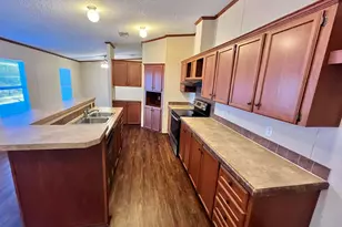 1085 Highland Cir, Springtown, TX 76082 - Photo 10