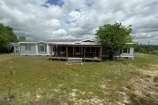 1085 Highland Cir, Springtown, TX 76082 - Photo 1