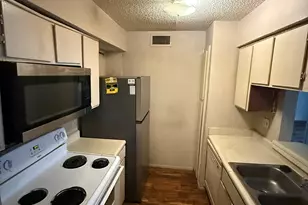 6050 Melody Ln, Dallas, TX 75231 - Photo 16