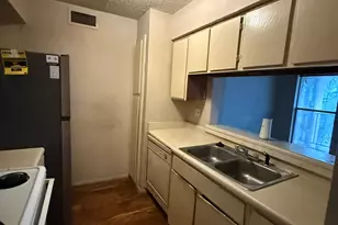 6050 Melody Ln, Dallas, TX 75231 - Photo 22