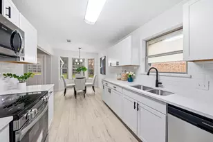 2105 Sexton Dr, Arlington, TX 76015 - Photo 16