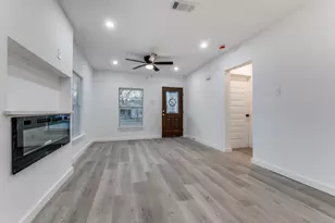 3242 Pine St, Dallas, TX 75215 - Photo 4