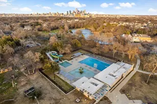 653 Culpepper Pl, Dallas, TX 75208 - Photo 36