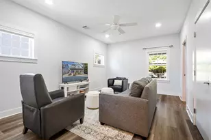 653 Culpepper Pl, Dallas, TX 75208 - Photo 14