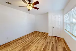 1202 Valley View Dr, Arlington, TX 76010 - Photo 6