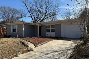 1202 Valley View Dr, Arlington, TX 76010 - Photo 2