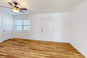 1202 Valley View Dr, Arlington, TX 76010 - Photo 8