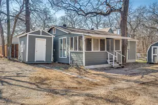 103 E 8th St, Denton, TX 76208 - Photo 2