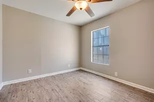 103 E 8th St, Denton, TX 76208 - Photo 10