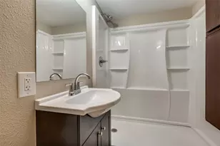 103 E 8th St, Shady Shores, TX 76208 - Photo 12