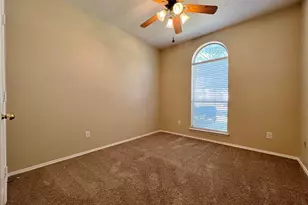 4021 Busch Gardens Dr, Fort Worth, TX 76123 - Photo 18