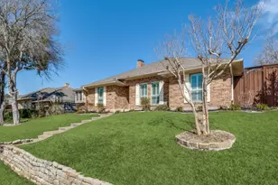 2810 Club Meadow Dr, Garland, TX 75043 - Photo 2