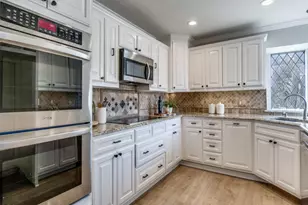 2810 Club Meadow Dr, Garland, TX 75043 - Photo 10