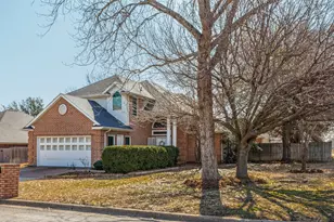 6800 Moss Ln, North Richland Hills, TX 76182 - Photo 2