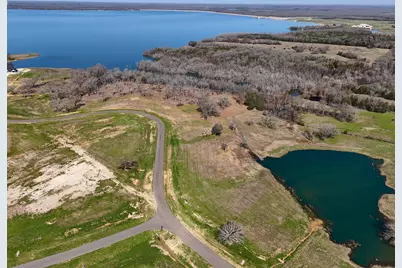 410 Peninsula Drive, Honey Grove, TX 75446 - Photo 14