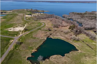 410 Peninsula Drive, Honey Grove, TX 75446 - Photo 18