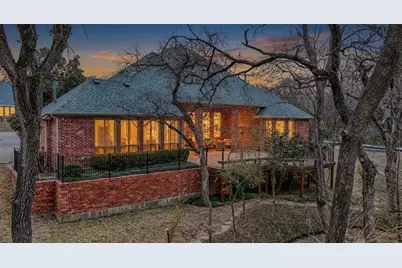 602 Creekbend Drive, Mesquite, TX 75149 - Photo 2