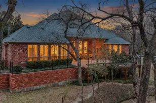 602 Creekbend Dr, Mesquite, TX 75149 - Photo 2