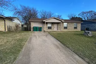 1217 Neptune Dr, Cedar Hill, TX 75104 - Photo 2