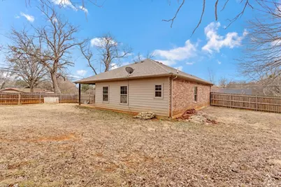 901 W Dubois Street, Denison, TX 75020 - Photo 26