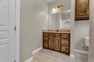 901 W Dubois St, Denison, TX 75020 - Photo 18