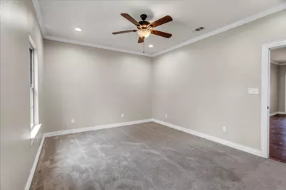 901 W Dubois Street, Denison, TX 75020 - Photo 16