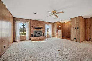 209 Modoc Trail, Lake Kiowa, TX 76240 - Photo 2