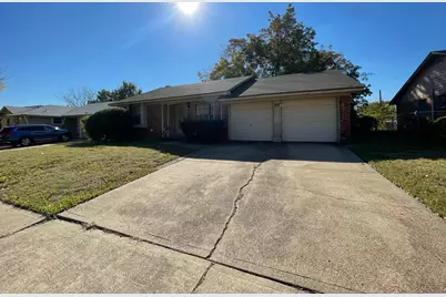 2310 Gilbert Circle, Arlington, TX 76010 - Photo 1