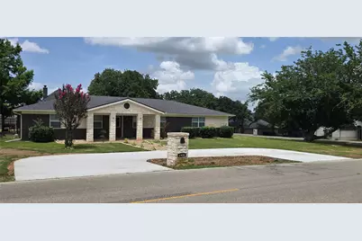 6920 Westover Drive, Granbury, TX 76049 - Photo 2
