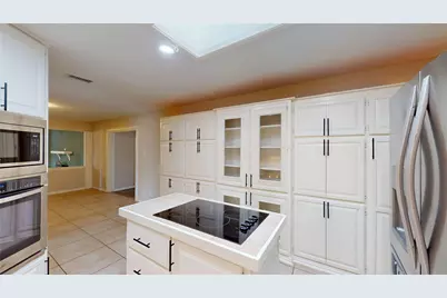 6920 Westover Drive, Granbury, TX 76049 - Photo 10