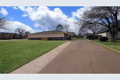 6920 Westover Drive, Granbury, TX 76049 - Photo 30