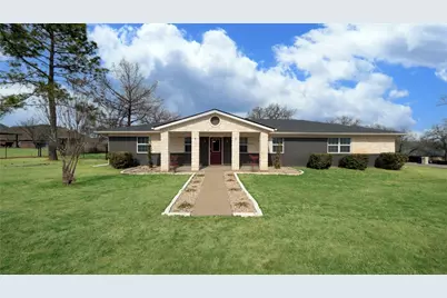 6920 Westover Drive, Granbury, TX 76049 - Photo 2