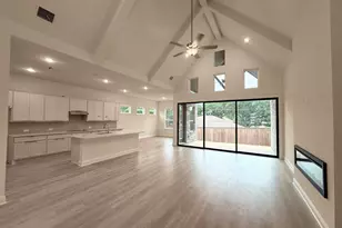302 Alicia Ct, Mansfield, TX 76063 - Photo 4