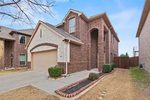 204 Black Bear Dr, McKinney, TX 75071 - Photo 2