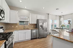 204 Black Bear Dr, McKinney, TX 75071 - Photo 10