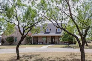 213 Crooked Creek Rd, Abilene, TX 79602 - Photo 2