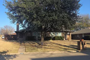 1210 Fairhaven Dr, Mansfield, TX 76063 - Photo 2