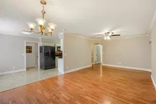 8631 Charing Cross Ln, Dallas, TX 75238 - Photo 14