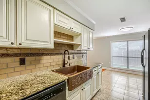 8631 Charing Cross Ln, Dallas, TX 75238 - Photo 12