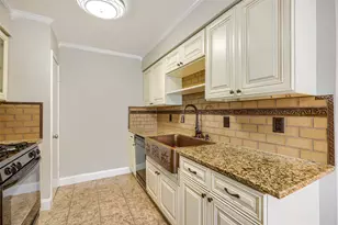 8631 Charing Cross Ln, Dallas, TX 75238 - Photo 10