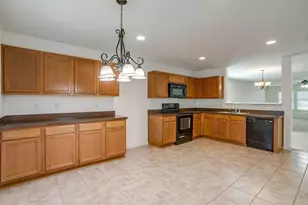 800 Grant St, Burleson, TX 76028 - Photo 20