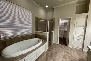 8110 Silver Spur Dr, Arlington, TX 76001 - Photo 8