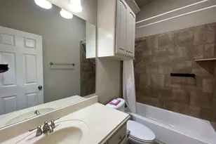 8110 Silver Spur Dr, Arlington, TX 76001 - Photo 14