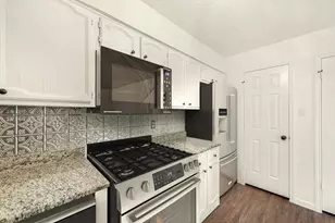 9524 Military Pkwy, Dallas, TX 75227 - Photo 4