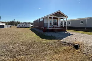 786 Holiday Village Dr, Quitman, TX 75783 - Photo 2