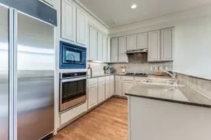 3535 Gillespie St, Dallas, TX 75219 - Photo 8