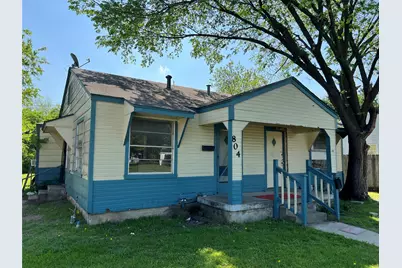 806 10th Street, Grand Prairie, TX 75051 - Photo 1