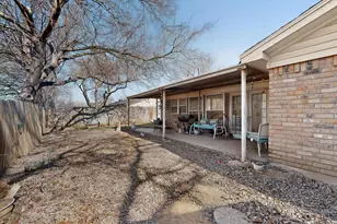 2205 Shady Brook Dr, Bedford, TX 76021 - Photo 20