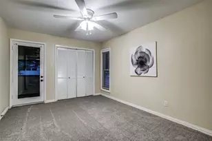 24 Oakbrook Dr, Lewisville, TX 75057 - Photo 30